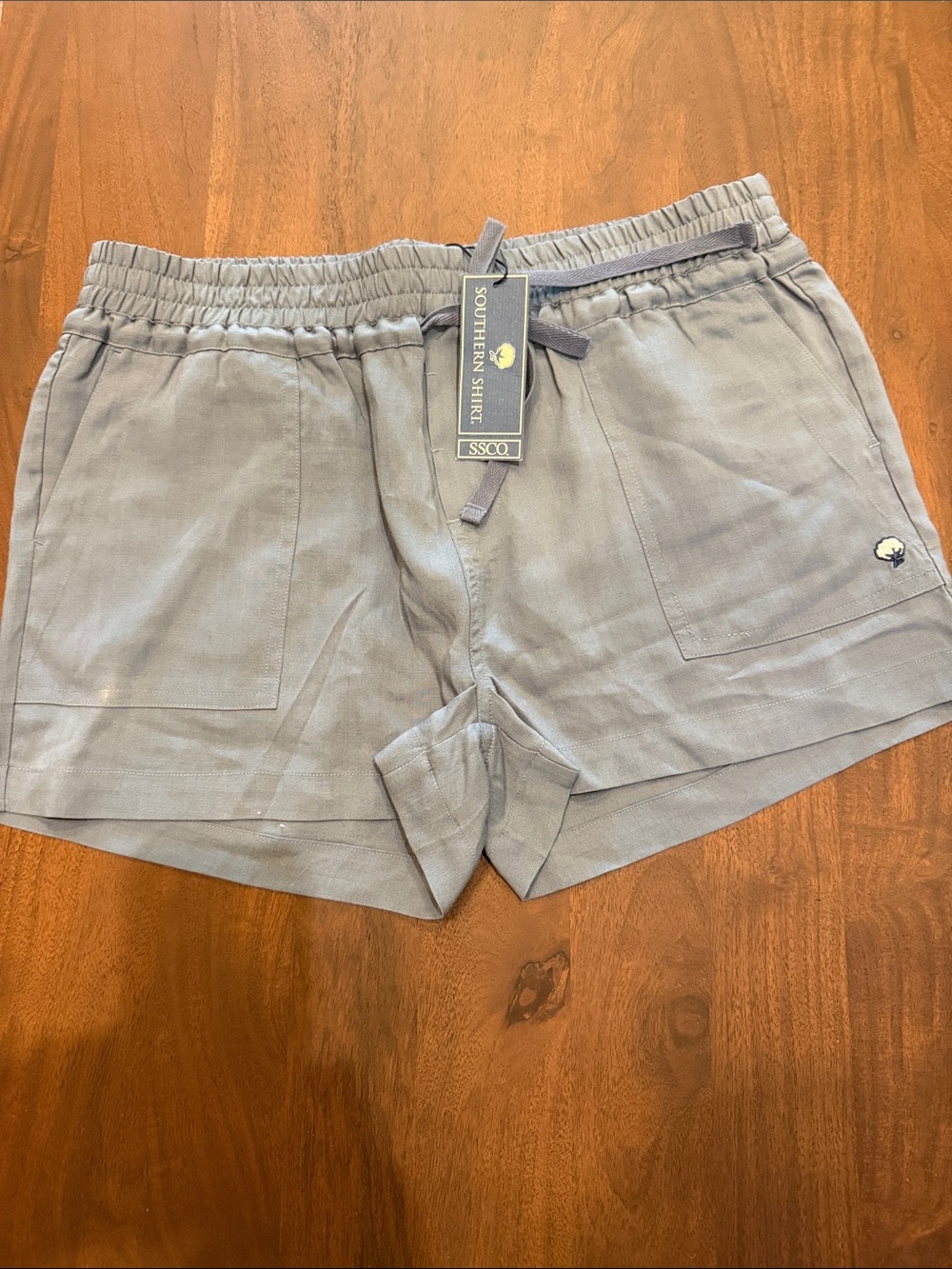 The Southern Shirt Company Women's Light Gray Drawstring Linen-Blend Shorts